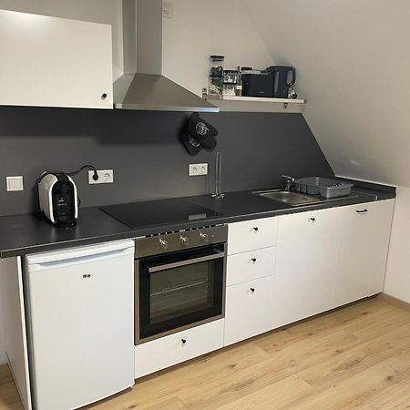 Moderne Ferienwohnung In Gelsenkirchen-Schalke Fuer 1 Bis 7 Personen Mit Terrasse, Ideal Fuer Gruppen & Stadionbesuche المظهر الخارجي الصورة