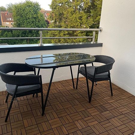 Moderne Ferienwohnung In Gelsenkirchen-Schalke Fuer 1 Bis 7 Personen Mit Terrasse, Ideal Fuer Gruppen & Stadionbesuche المظهر الخارجي الصورة