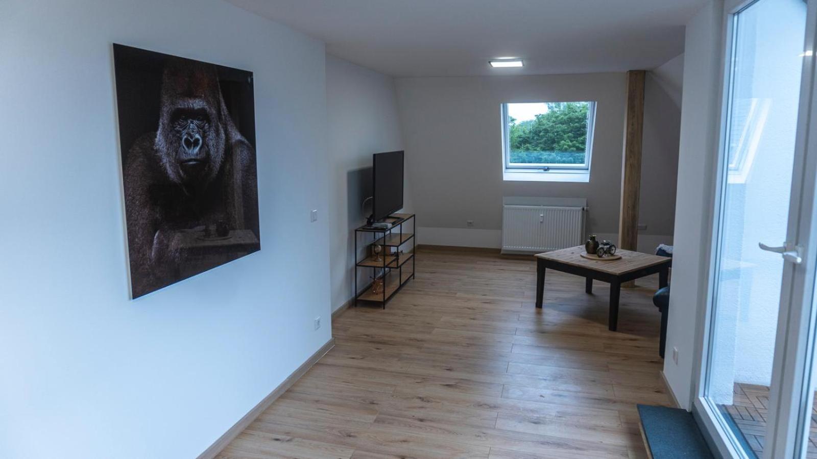 Moderne Ferienwohnung In Gelsenkirchen-Schalke Fuer 1 Bis 7 Personen Mit Terrasse, Ideal Fuer Gruppen & Stadionbesuche المظهر الخارجي الصورة