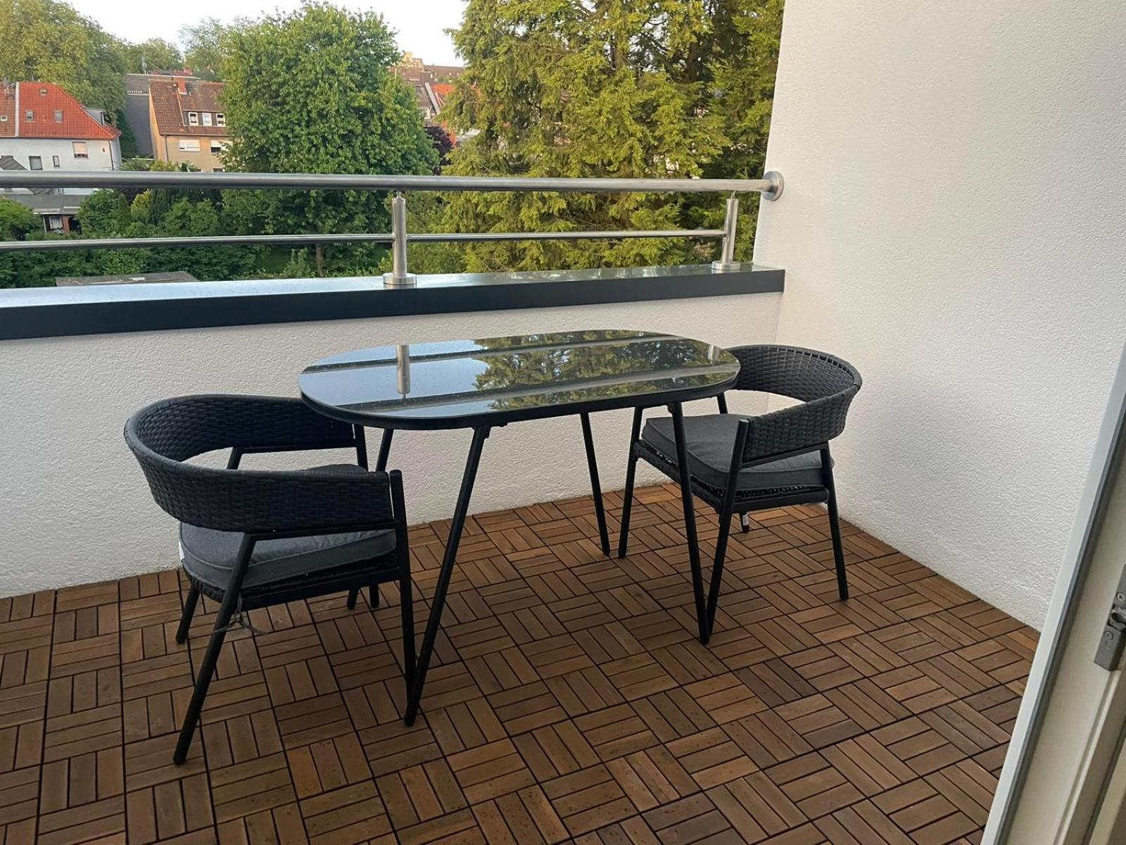 Moderne Ferienwohnung In Gelsenkirchen-Schalke Fuer 1 Bis 7 Personen Mit Terrasse, Ideal Fuer Gruppen & Stadionbesuche المظهر الخارجي الصورة
