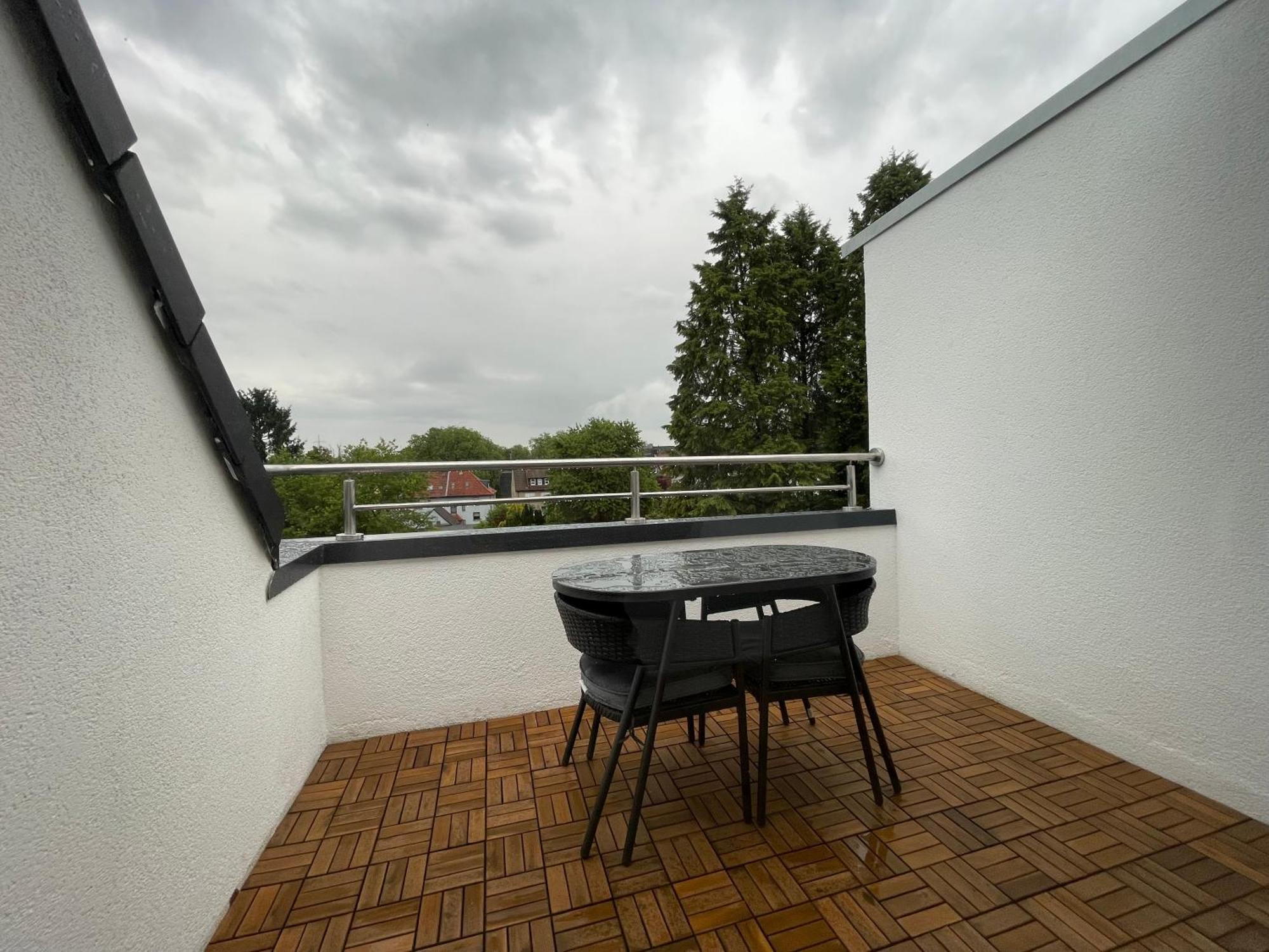 Moderne Ferienwohnung In Gelsenkirchen-Schalke Fuer 1 Bis 7 Personen Mit Terrasse, Ideal Fuer Gruppen & Stadionbesuche المظهر الخارجي الصورة